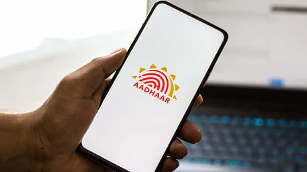 Aadhaar Card: ఆధార్ కార్డు వినియోగదారులకు కేంద్రం మరో అప్డేట్.. మస్క్డ్ ఆధార్పై కీలక ప్రకటన