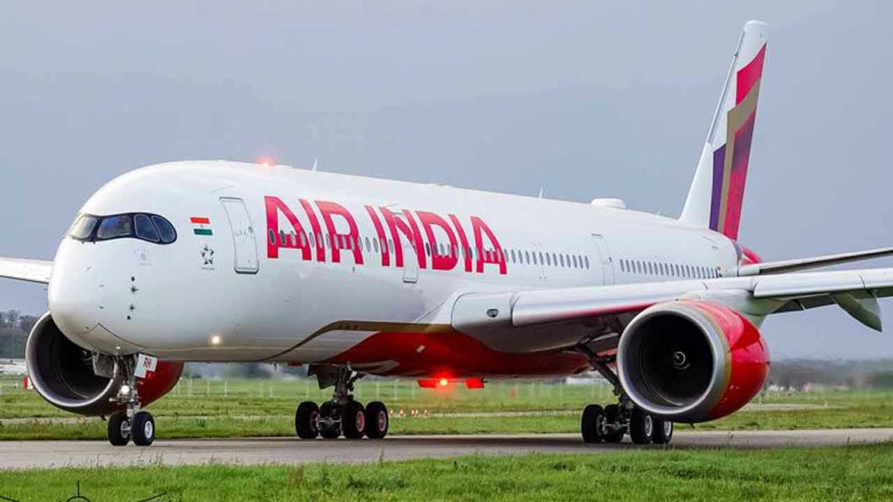 Air India: 260 మందిని బలిగొన్న దుర్ఘటన మరవకముందే.. పెద్ద తప్పు చేసిన ఎయిర్ ఇండియా! భారీ జరిమానా విధించిన DGCA Air India: 260 మందిని బలిగొన్న దుర్ఘటన మరవకముందే.. పెద్ద తప్పు చేసిన ఎయిర్ ఇండియా! భారీ జరిమానా విధించిన DGCA