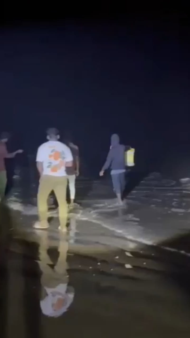 New Year Tragedy: అంతర్వేదిలో విషాదం.. జీప్‌తో సహా యువకుడు గల్లంతు