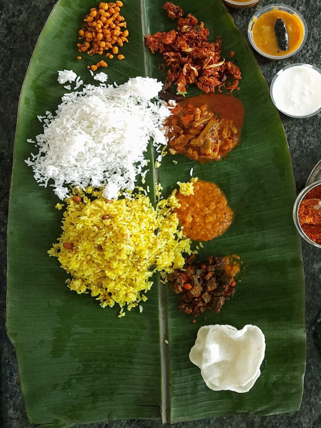 అరటి ఆకు భోజనం రహస్యం తెలిస్తే.. రోజూ ఈ ఆకులోనే తింటారు?