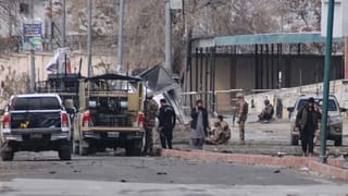 Iran: ఓడరేవు నగరంలో భారీ పేలుళ్లు .. భవనాలు, దుకాణాలు ధ్వంసం.. అనేక మంది దుర్మరణం..!