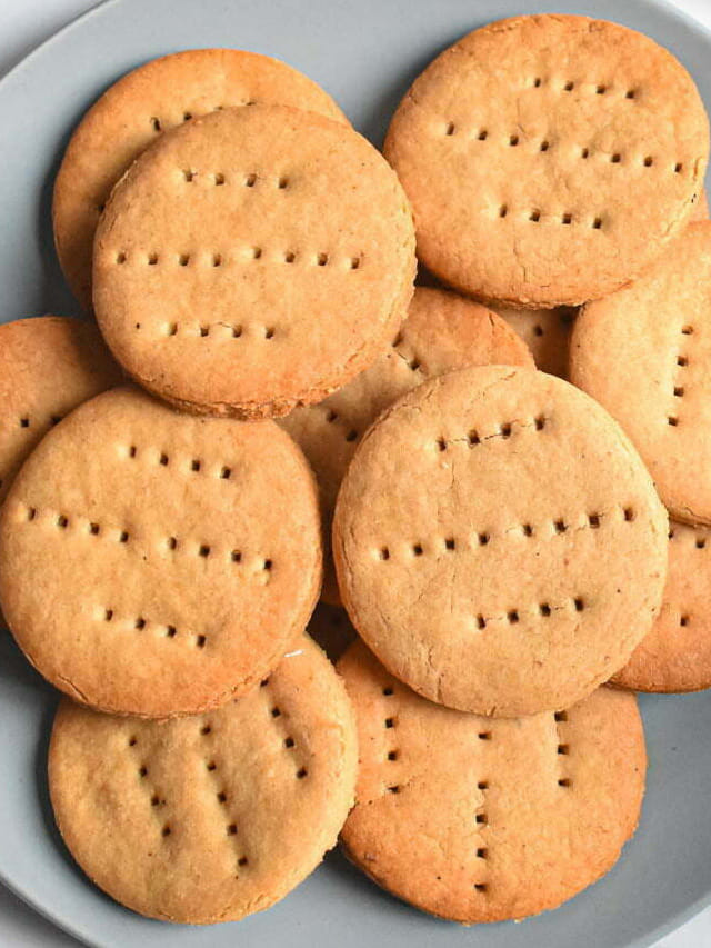 ప్రతి రోజూ బిస్కెట్స్ తింటారా.. బీ అలర్ట్ ఇది మీ కోసమే!