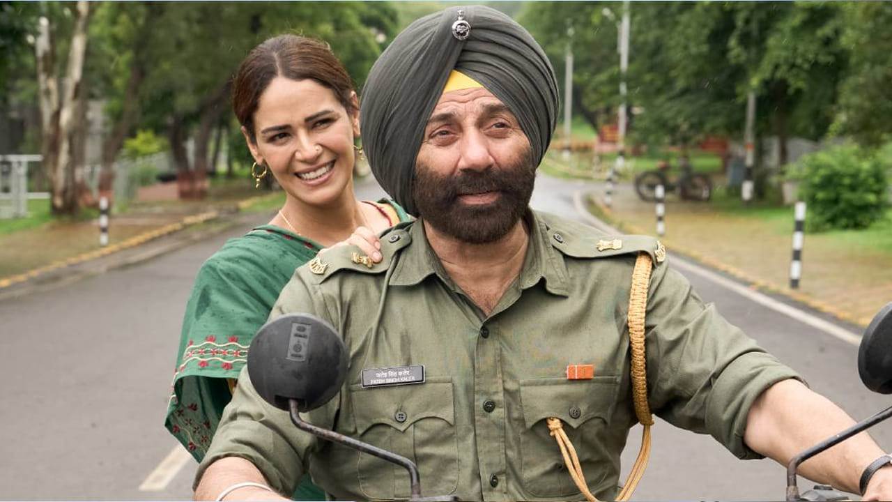 ఈ సినిమా కోసం ప్రేక్షకులు ఎంతో ఆసక్తిగా వెయిట్ చేశారు. ప్రేక్షకులలో 'బోర్డర్ 2' కి విపరీతమైన క్రేజ్ ఉంది. ముందస్తు బుకింగ్‌ల ద్వారా (ప్రీ-సేల్స్) మాత్రమే ఇది రూ. 12.05 కోట్లు సంపాదించింది. ఇందులో భారతదేశం అంతటా 4,00,000 కంటే ఎక్కువ టిక్కెట్లు అమ్ముడయ్యాయి.  