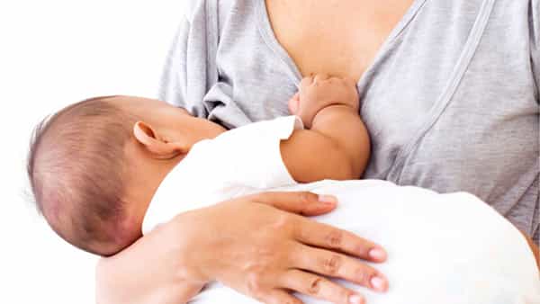 Breast Feeding: తల్లిపాల ప్రాముఖ్యత కంటే సమాజం చూసే చూపే శాపమా? సర్వేలో షాకింగ్ విషయాలు