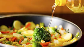 మీరు వంటకు ఎంత నూనె వాడుతున్నారో గమనిస్తున్నారా?