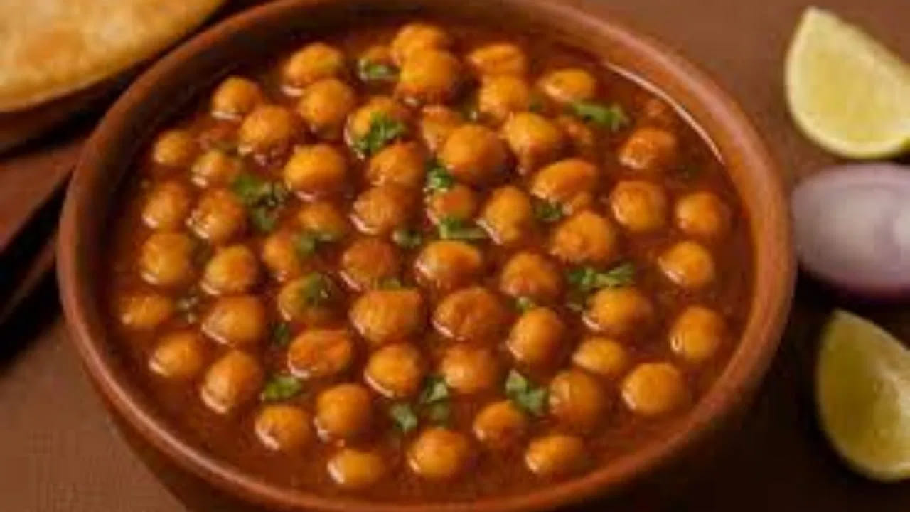 కొన్ని పప్పుల (ఉదాహరణకు తెల్ల బఠానీలు లేదా శనగలు)తో చేసిన వంటకాలకు కూడా టమాట వాడకూడదు. ఇది అసలు రుచిని నిలుపుకోవాలనుకుంటే సుగంధ ద్రవ్యాల రుచి మారకుండా టమోటా పరిమితంగా మాత్రమే వాడాలి. 