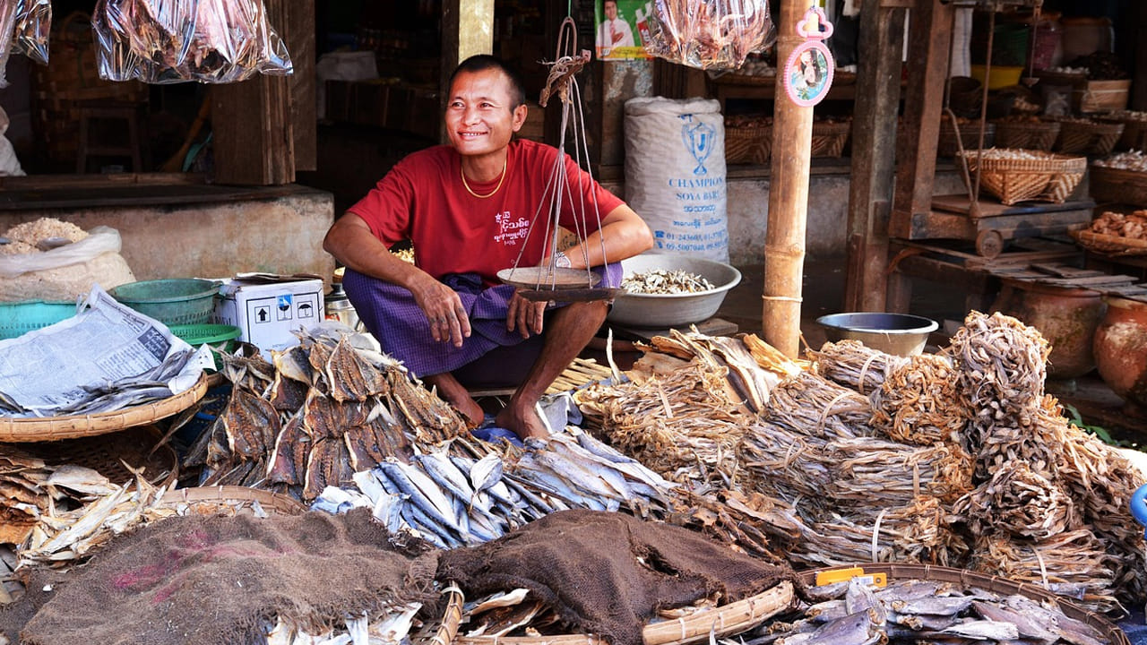 పళ్ళు,  ఎముకలకు మంచిది : విటిమిన్ డి తక్కువగా ఉండే వాళ్లు దీనిని తీసుకోవడం చాలా మంచిది. ఎందుకంటే  వీటిలో దొరికే  విటమిన్ డి  పళ్ళు,  ఎముకలను బలపరుస్తుంది. మీరు దీనిని  మీ భోజనంలో చేర్చుకోవడం వలన పళ్ళు, ఎముకలు బలంగా తయారవుతాయి. ఇంకా చెప్పాలంటే ఇది సహజంగా దొరుకుతుంది. 