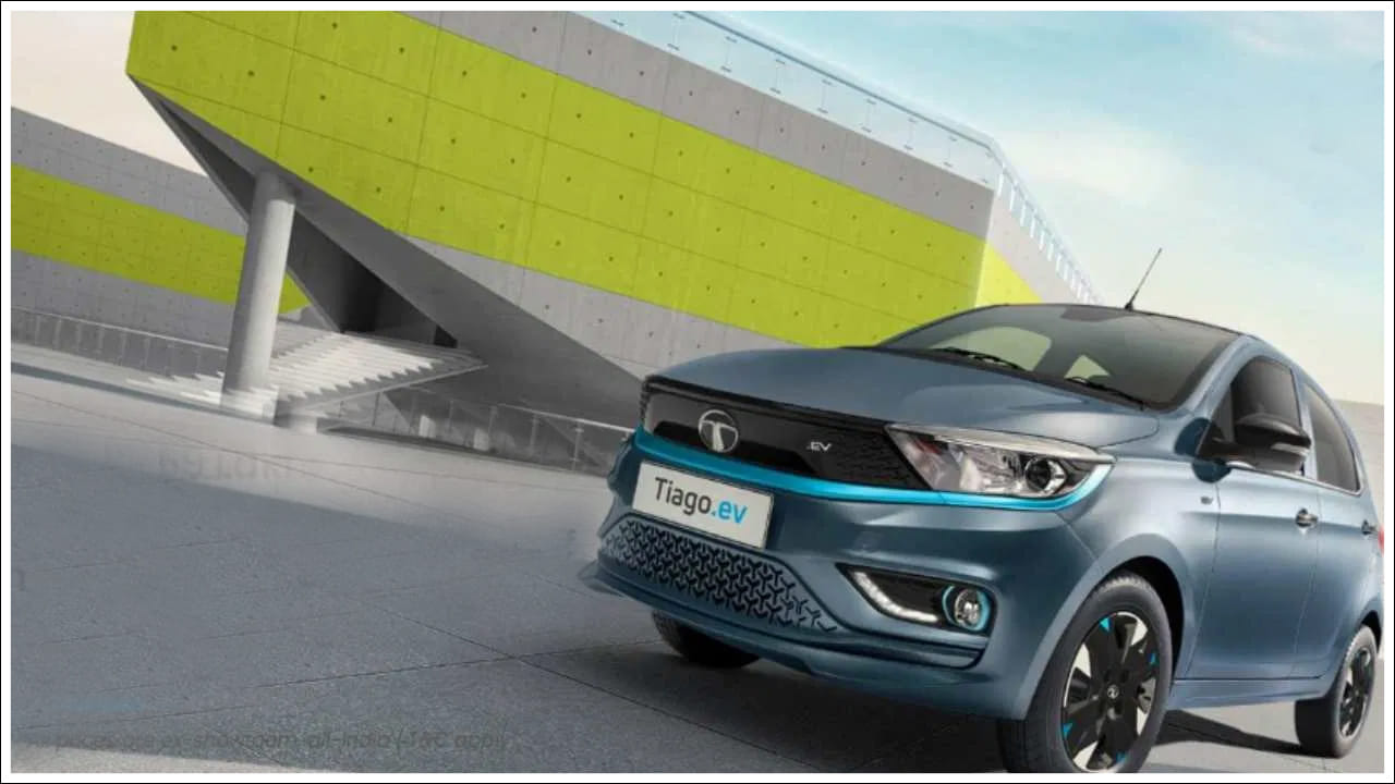  టాటా టియాగో EV శ్రేణి: టాటా మోటార్స్ వెబ్‌సైట్‌లోని సమాచారం ప్రకారం.. ఈ ప్రసిద్ధ ఎలక్ట్రిక్ హ్యాచ్‌బ్యాక్ ఒక్కసారి ఛార్జ్ చేస్తే 293 కిలోమీటర్ల వరకు డ్రైవింగ్ రేంజ్‌ను అందిస్తుంది. 