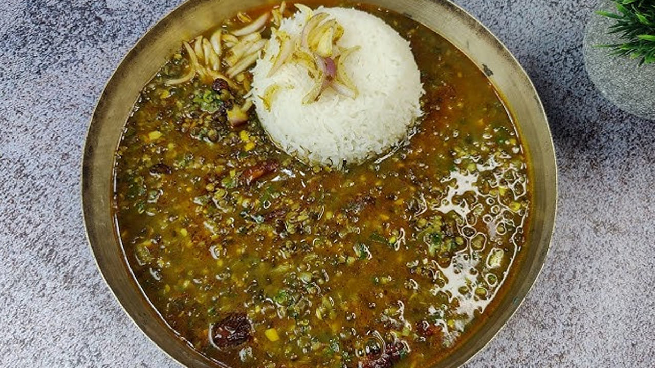 మనం పప్పు ఎలా వండుకుని తింటామో అలాగే కొన్ని ప్రదేశాల్లో దీన్ని అలా వండుకుని తింటారు. వీటిలో ప‌హాడీ దాల్ అని పిలవబడే  వంటకం ఒక‌టి. దీనిని ఎక్కువగా ఉత్తరాఖండ్ ప్రజలు ఇష్టంగా తింటారు. 
