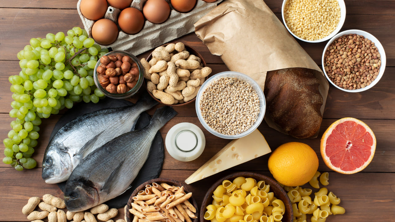 శరీరానికి ప్రొటీన్ ఫుడ్స్ ఎంతో మేలు చేస్తాయి. కాబట్టి, ఎంతో మంది వారి ఆహారంలో చేర్చుకుంటారు. మనిషి ఆరోగ్యంగా ఉండాలంటే, 
శరీరానికి కావాల్సిన శక్తి అవసరం. అది కావాలంటే.. ప్రొటీన్స్ ఉన్న ఆహారాలను తీసుకోవాలి. 
