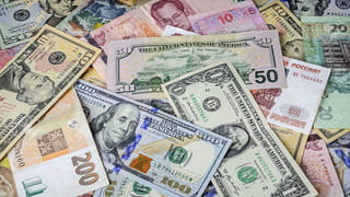 Gold: బడ్జెట్ తర్వాత బంగారం ధరలు తగ్గుతాయా.. అసలు నిజాలు ఏంటంటే..?