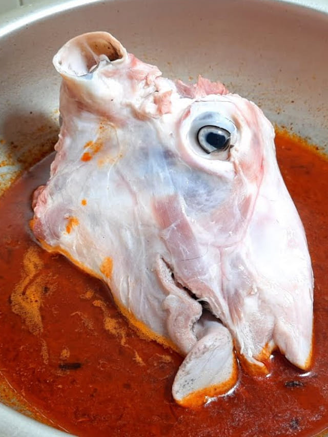 మేక తలకాయ కూర ఇలా వండి తింటే టేస్ట్ అదిరిపోద్ది గురూ!