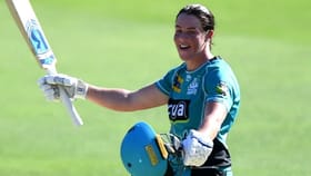 బౌలర్ల గుండెల్లో రైళ్లు పరిగెత్తించిన ఆర్సీబీ స్టార్