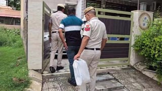 UGC నియమాలు అందరికీ సమానం.. క్లారిటీ ఇచ్చిన విద్యా మంత్రిత్వ శాఖ..!