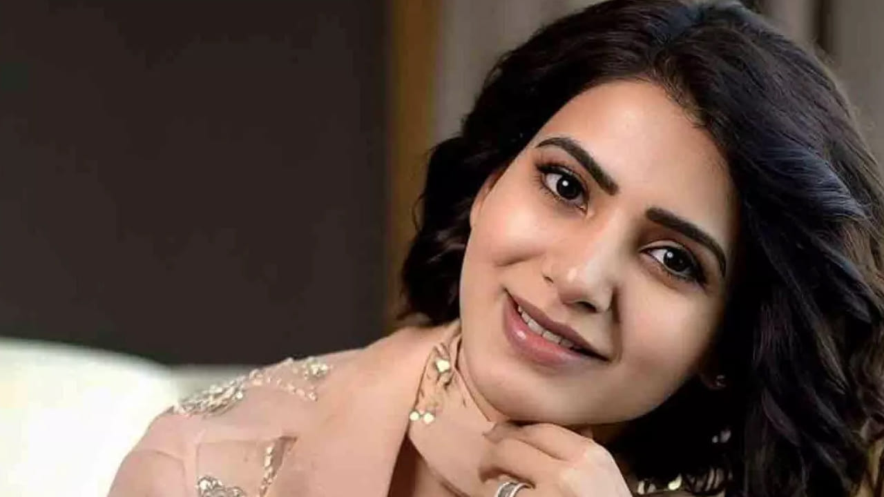 ఈ మధ్య సినిమాల విషయంలో సెలెక్టివ్‌గా ఉంటున్న సమంత ఎక్కువగా యాక్షన్ రోల్స్ మీదే కాన్సన్‌ట్రేట్ చేస్తున్నారు. వరుసగా ఓటీటీలో యాక్షన్‌ ప్రాజెక్ట్స్‌లో కనిపించిన ఈ బ్యూటీ, బిగ్‌ స్క్రీన్ మీద కూడా అదే ట్రెండ్ కంటిన్యూ చేస్తున్నారు. మా ఇంటి బంగారం మూవీలో యాక్షన్ అవతార్‌లో కనిపించబోతున్నారు.