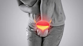 ఎక్కువసేపు మూత్రం ఆపుకుంటున్నారా? చాలా డేంజర్‌