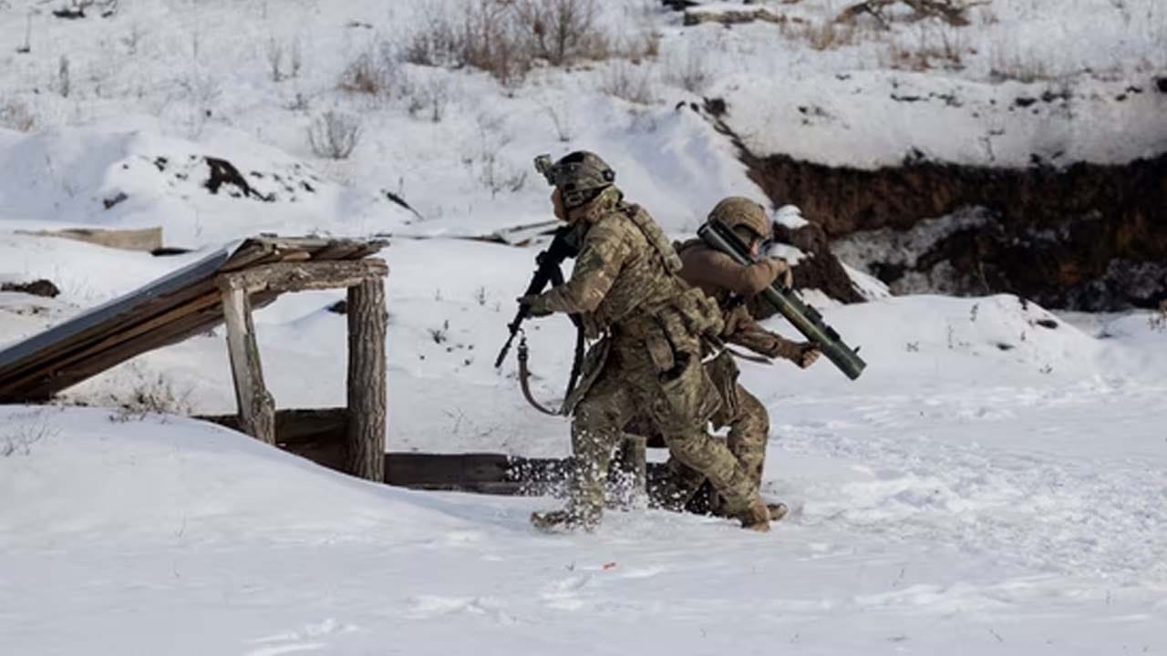 రష్యా, ఉక్రెయిన్ మధ్య యుద్ధం ముగిసిందా? అమెరికా అధ్యక్షుడు ట్రంప్ కీలక ప్రకటన..!