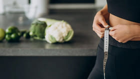 జిమ్‌కు వెళ్లక్కర్లేదు.. చలికాలంలో ఈ పండ్లు తింటే ఈజీగా బరువు..