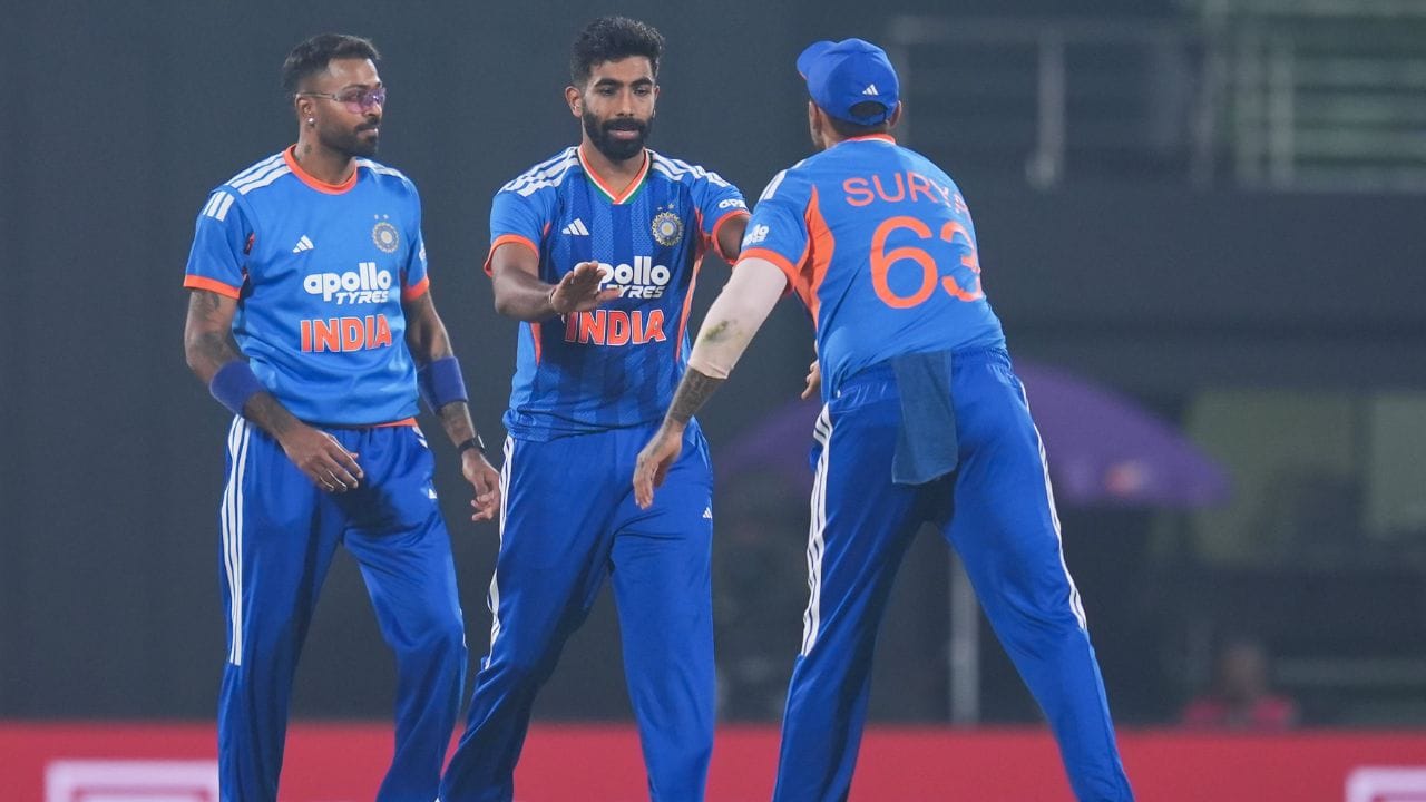 IND vs NZ 3rd T20I: 3 వికెట్లతో కివీస్‌కు షాకిచ్చిన బుమ్రా.. టీమిండియా టార్గెట్ 154