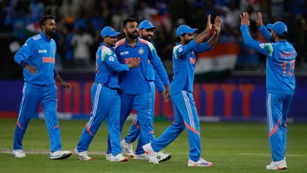 గుడ్డిగా నమ్మి జట్టులో చోటిస్తే, ఇంత మెసం చేస్తారా.. టీమిండియా చెత్త ఓటమికి ఆ ఇద్దరే నిజమైన ద్రోహులు?