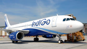 అదిరిపోయే ఆఫర్‌.. ఒక్క రూపాయికే ఫ్లైట్‌ టిక్కెట్‌!