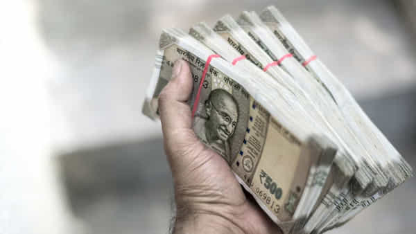 Investments Plan: కేవలం రూ.1000తో పెట్టుబడి ప్రారంభిస్తే చేతికి రూ.11.57 కోట్లు.. కాసులు కురిపించే స్కీమ్!