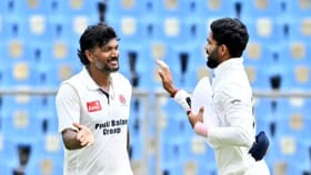 జలజ్ సక్సేనా అంటే ఒక బ్రాండ్.. రికార్డులే ఇతని ఇంటి అడ్రస్