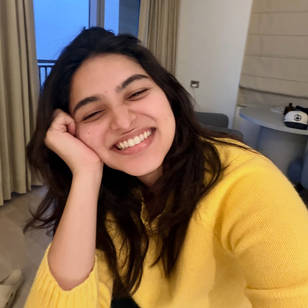 ఇక డ్రాగన్ సినిమా తర్వాత ఈ ముద్దుగుమ్మ ఆఫర్స్ క్యూ కట్టాయి. తెలుగులో ఈ అమ్మడికి వరుస అవకాశాలు వస్తున్నాయి. ప్రస్తుతం విశ్వక్ సేన్ నటిస్తున్న ఫంకీ సినిమాలో హీరోయిన్ గా చేస్తుంది. అలాగే మరో యంగ్ హీరో సినిమాలోనూ ఛాన్స్ అందుకుంది టాక్ వినిపిస్తుంది.