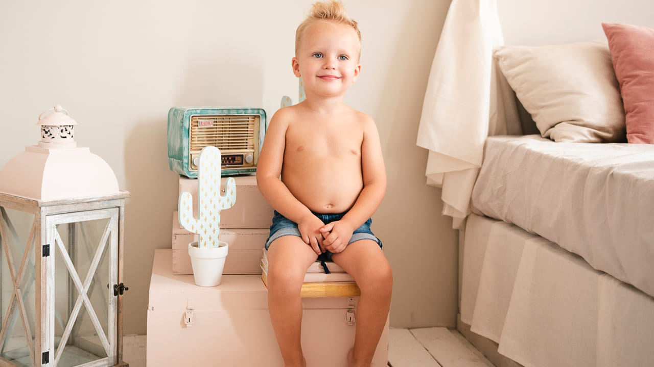 ఓ అధ్యయనం చెప్పిన దాని ప్రకారం అనేక చోట్ల చిన్న పిల్లలకు చిన్న తనం నుంచే టాయిలెట్ కి ఎలా వెళ్ళాలో కూడా ముందే నేర్పిస్తారు. కానీ, కొన్ని దేశాల్లో ఇంకా డైపర్లు వాడుతున్నారు. ఇది ఇప్పటికీ బాగానే ఉన్నాముందు ముందు ప్రమాదకరంగా మారే అవకాశం ఉందని హెచ్చరించారు.