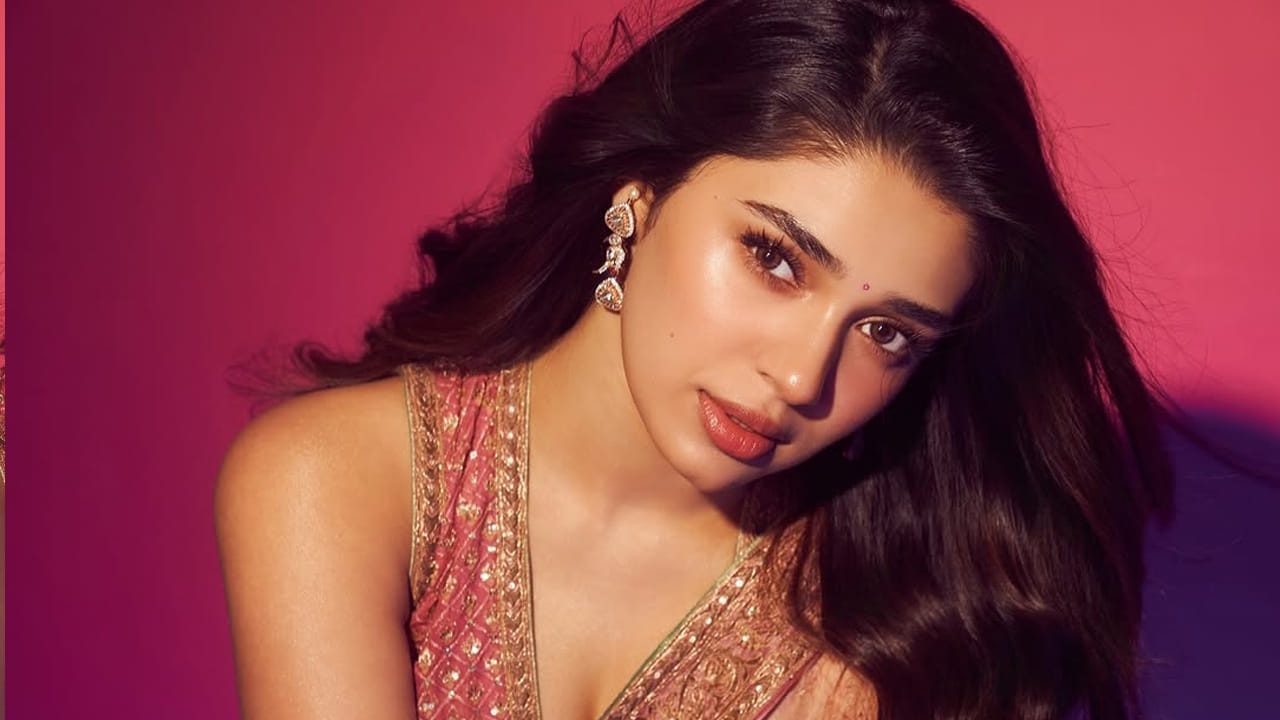 ఈ మూవీ తర్వాత ఈ చిన్నది టాలీవుడ్‌లో చాలా అవకాశాలు అందుకుంది. దాదాపు వరసగా రెండు మూడు సినిమాలు చేస్తూ ఫుల్ బిజీగా గడిపేసింది. కానీ లక్కు మాత్రం కలిసిరాలేదు. చేసిన సినిమాలు దాదాపు అన్నీ కూడా ఫ్లాప్ అయ్యాయి. దీంతో టాలీవుడ్ ఐరన్ లెగ్‌గా మారిపోయింది ఈ అందాల చిన్నది.