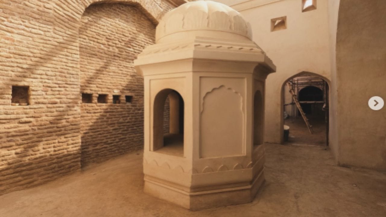 Hindu Temple: మహా అద్భుతం.. పాకిస్థాన్‌లో హిందూ ఆలయం పునరుద్దరణ.. ఈ టెంపుల్ ఎవరిదో తెలుసా?