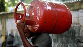 ఇంట్లో గ్యాస్‌ సిలిండర్‌ ఉంటే.. రూ.6 లక్షల ఫ్రీ ఇన్సూరెన్స్‌!