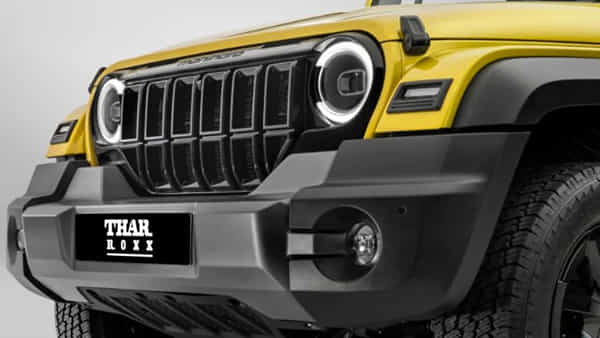 Mahindra Thar: మహీంద్రా నుంచి కొత్త థార్ విడుదల.. పవర్ఫుల్ ఫీచర్స్.. ధర తక్కువే..!
