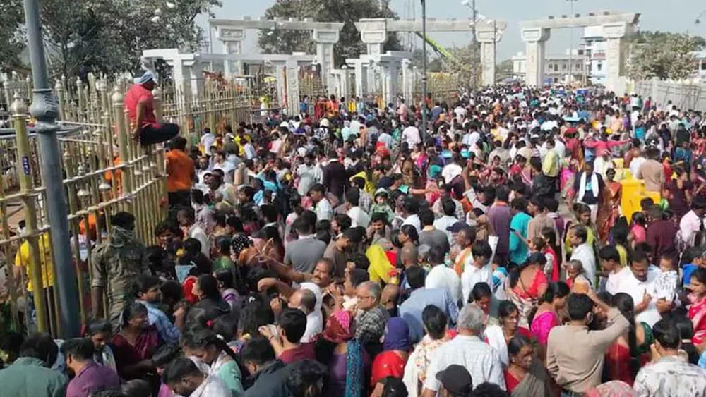 Medaram Jatara 2026: తప్పిపోయిన ఇద్దరు చిన్నారుల ఆచూకీ గంటల్లోనే లభ్యం.. దానితోనే సాధ్యం