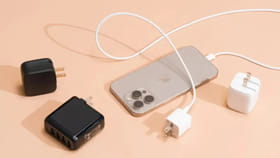 మొబైల్, ల్యాప్‌టాప్ ఛార్జర్‌లు తెలుపు, నలుపు రంగులోనే ఎందుకు?