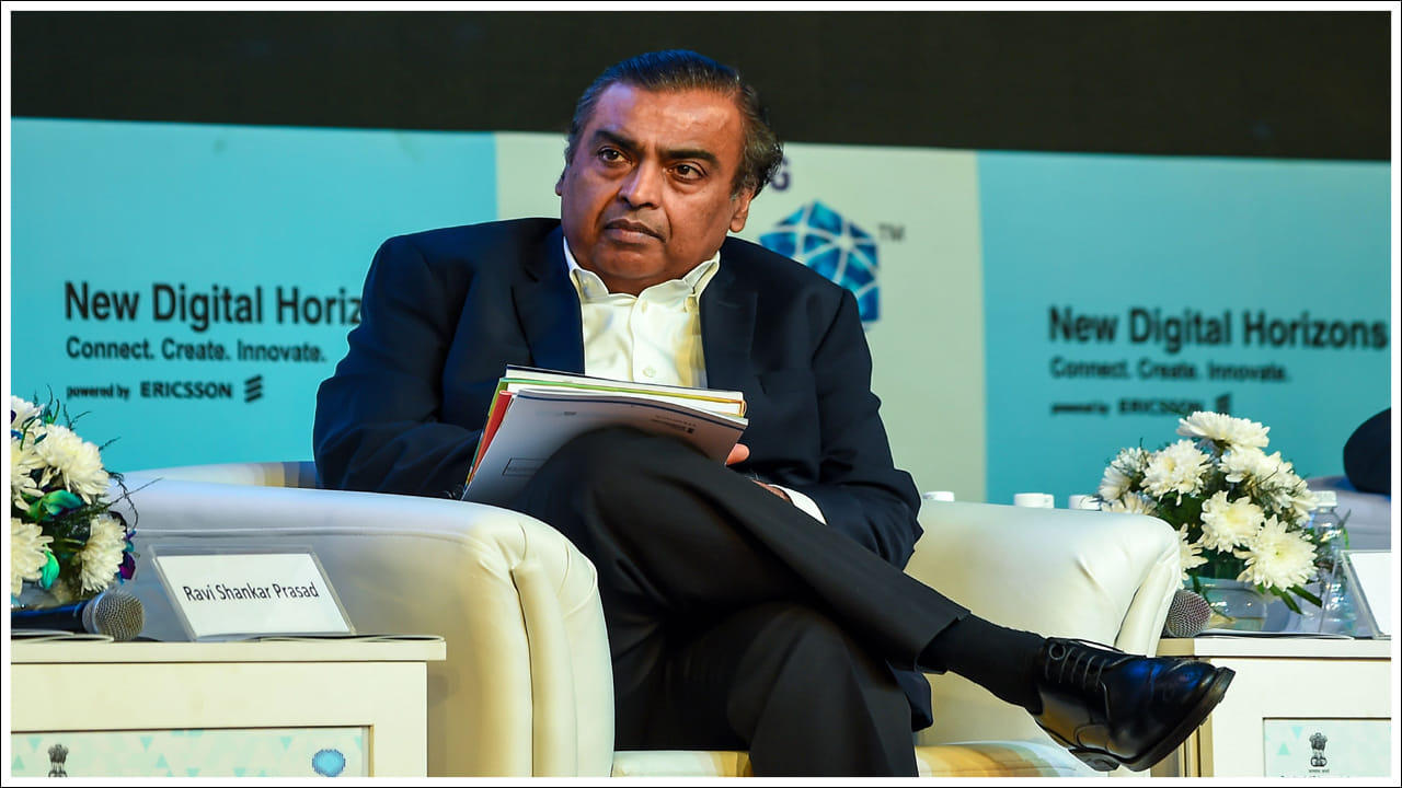 Mukesh Ambani: అంబానీ ఒక రోజులో ఎంత సంపాదిస్తారో తెలిస్తే బిత్తరపోవాల్సిందే..!