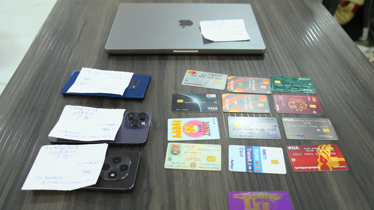 Nalgonda: నేను US, ఆస్ట్రేలియా రిటన్.. మీకు జాబ్ కన్ఫామ్ అంటాడు.. డబ్బు తీసుకున్నాక