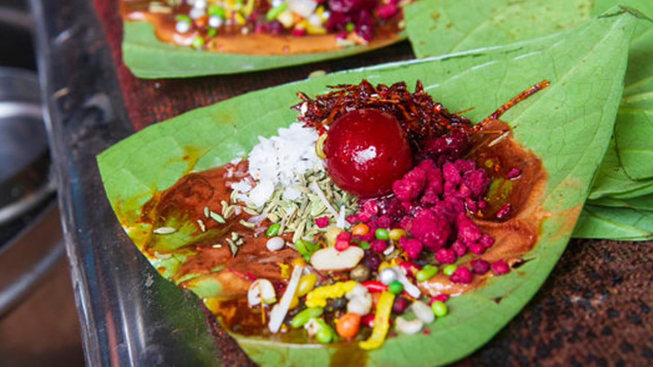 
టేస్ట్ మంచిగా ఉండటం కోసం దీనిలో పొగాకు కూడా వాడుతున్నారని తెలిసింది. కాబట్టి, ఇలా వక్కలు ఎక్కువగా నమలకండి. 
నమిలితే ఎన్నో అనారోగ్య సమస్యలు వస్తాయని వైద్యులు చెబుతున్నారు.