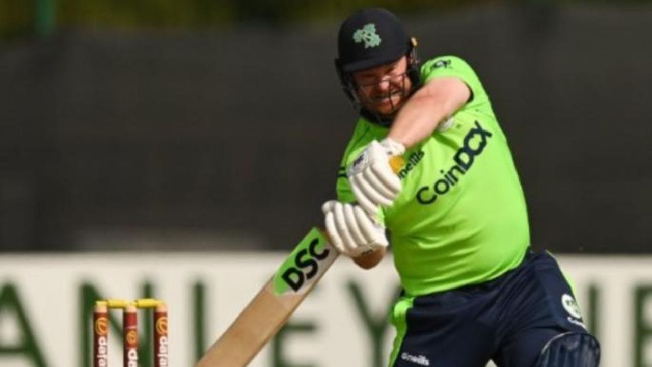 సచిన్ టెండూల్కర్ వన్డేలు, టెస్ట్‌లు రెండింటిలోనూ అన్ని ఫార్మాట్లలో అత్యధిక మ్యాచ్‌లు ఆడాడు. అతను 200 టెస్టులు మరియు 463 వన్డేలు ఆడాడు.