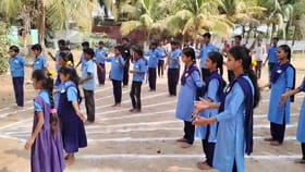 మూగబోని దేశభక్తి.. సైగలతోనే జాతీయ గీతం..