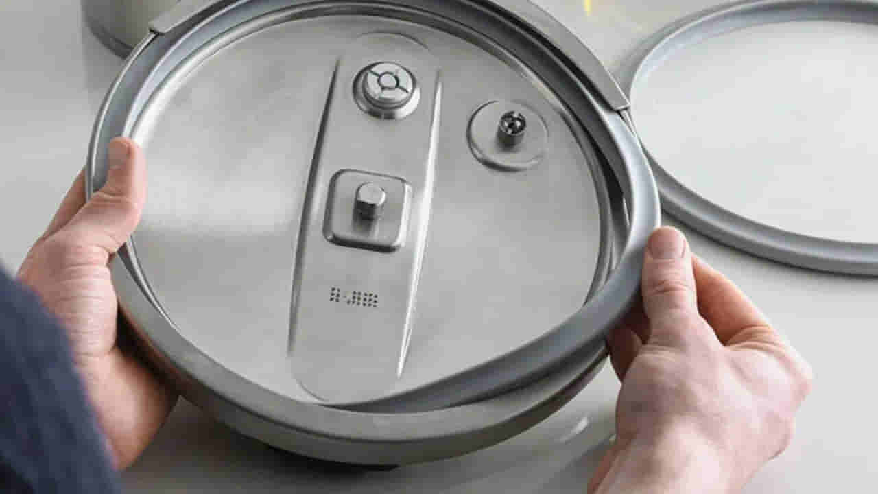 Pressure Cooker Rubber: మీ ప్రెషర్ కుక్కర్ రబ్బరు వదులైందా? కొత్తది కొనకుండానే చిటికెలో పరిష్కారం..
