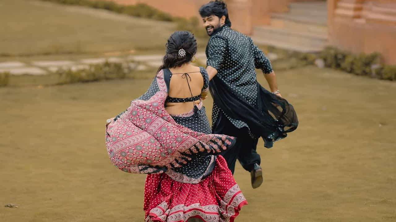 ఈ మూవీ తర్వాత ఈ అమ్మడు చాలా సీరియల్స్లోనే నటించింది. ముఖ్యంగా జానకి కలగనలేదు అనే సీరియల్ ద్వారా మంచి పాపులారిటీ సొంతం చేసుకుంది. ఈ సీరియల్తో తన నటనతో ప్రతి ఒక్కరినీ కట్టిపడేసింది. ఇక ఈ సీరియల్ తర్వాత ఈ ముద్దుగుమ్మకు విపరీతమైన పాపులారిటీ వచ్చింది.