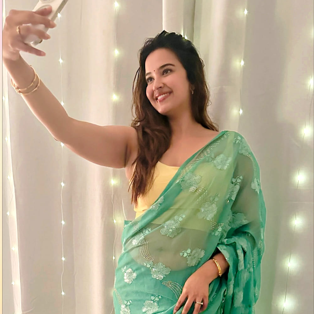 రామ్ చరణ్ రంగస్థలం సినిమా తర్వాత వరుస అవకాశాలు అందుకుంది ఈ చిన్నది. ఆ తర్వాత రాజ్ తరుణ్ రాజుగాడు, బ్రాండ్ బాబు, హ్యాపీ వెడ్డింగ్, రాజశేఖర్ కల్కి, వేర్ ఈజ్ వెంకట లక్ష్మి, రన్, మిస్ ఇండియా, కథ కంచికి మనం ఇంటికి, ఓదెల రైల్వే స్టేషన్ సినిమాల్లో మెప్పించింది.