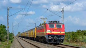 మార్చి 1వ తేదీ నుంచి ఈ సేవలు బంద్.. రైల్వేశాఖ ప్రకటన