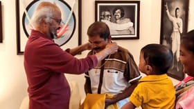 అతనికి ఇంటికి పిలిపించి గోల్డ్ ఛైన్ గిఫ్ట్‌గా ఇచ్చిన రజనీకాంత్