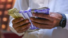 ఆర్బీఐ కీలక నిర్ణయం.. వారికి రూ.30 లక్షల వరకు బెనిఫిట్