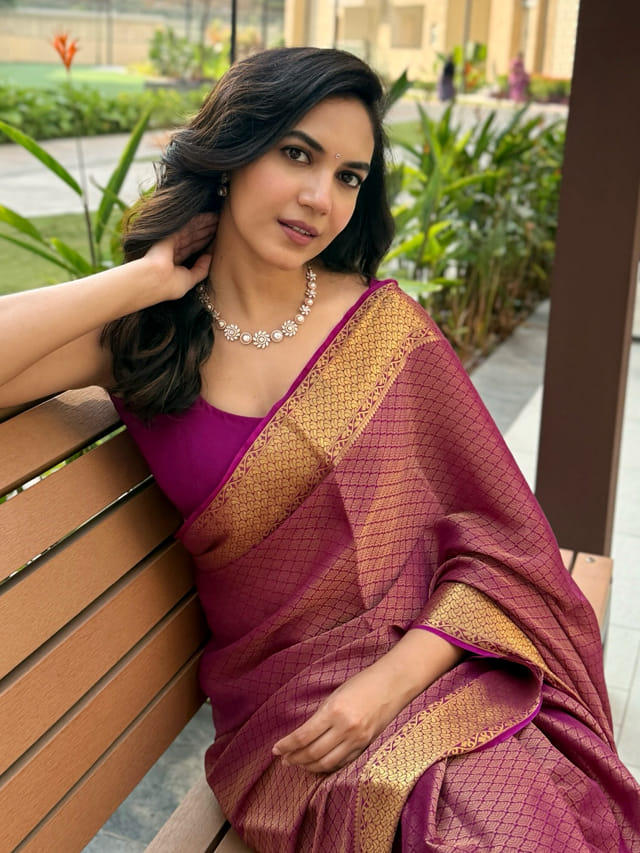 అందం, అభినయం ఉన్న అదృష్టం కలిసిరాని ముద్దుగుమ్మ ..