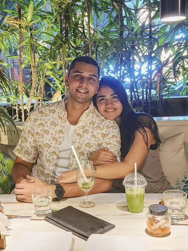 రుక్మిణి ప్రేమలో పడిందా? ఈ ఫొటోలో ఉన్నదెవరంటే? క్లారిటీ