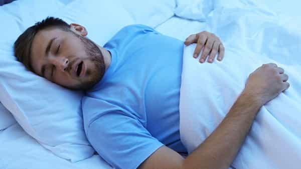 Snoring: గురక పెడుతున్నారా? మీ గుండె ప్రమాదంలో ఉన్నట్లే.. షాకింగ్ నిజాలు వెల్లడించిన నిపుణులు!