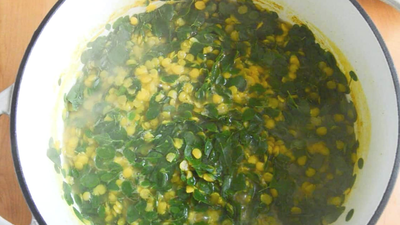 ఈ సూప్ మన ఆరోగ్యానికి ఎంతో మేలు చేస్తుంది.కాబట్టి దీన్ని ఎక్కువగా తీసుకుంటే కొన్ని రకాల సమస్యలు తగ్గుతాయి. అంతే కాదు, ఆ రోజంతా చాలా యాక్టీవ్గా ఉండి పనులు చేసుకుంటారు.